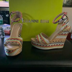 Gianni Bin Wedge Sandals